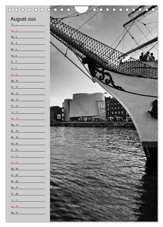Produktbild: Stralsund. Ein Hauch l&auml;ngst vergangener Zeiten (Wandkalender 2026 DIN A4 hoch), CALVENDO Monatskalender