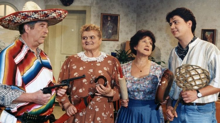 Produktbild: Chiemgauer Volkstheater - Die komplette Staffel 4 von 1996-1997 (Fernsehjuwelen) [8 DVDs]
