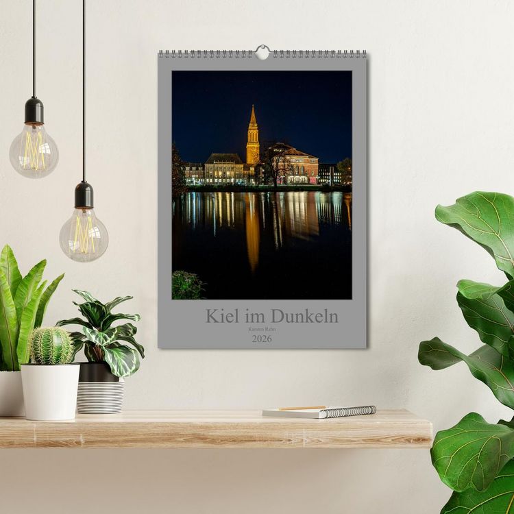 Produktbild: Kiel im Dunkeln. (Wandkalender 2026 DIN A3 hoch), CALVENDO Monatskalender