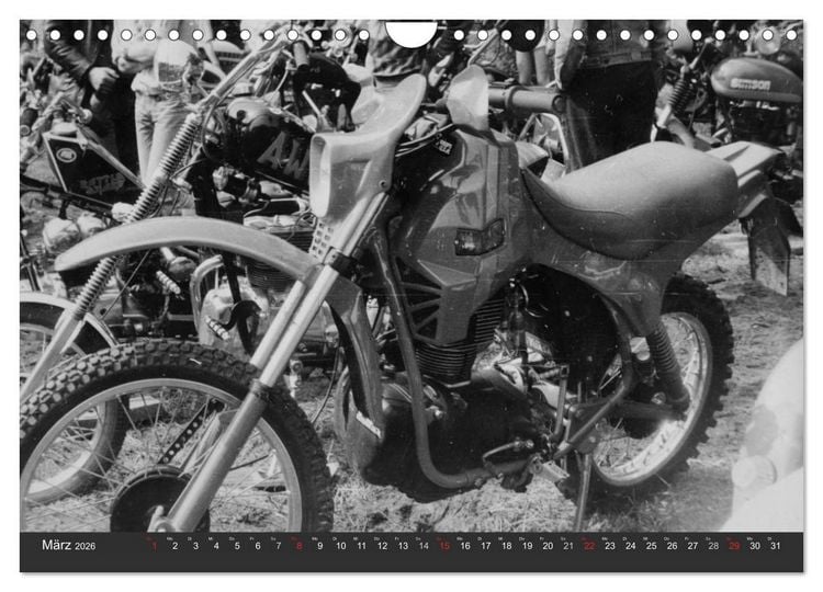 Produktbild: east Rider - Biker und Bikes aus der DDR (Wandkalender 2026 DIN A4 quer), CALVENDO Monatskalender