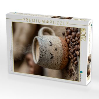 Produktbild: CALVENDO Puzzle M&uuml;der Kaffee mit Schlafaugen - Sanftes Morgenmotiv f&uuml;r Kaffeefans | 2000 Teile Lege-Gr&ouml;&szlig;e 90x67cm Foto-Puzzle f&uuml;r gl&uuml;ckliche Stunden