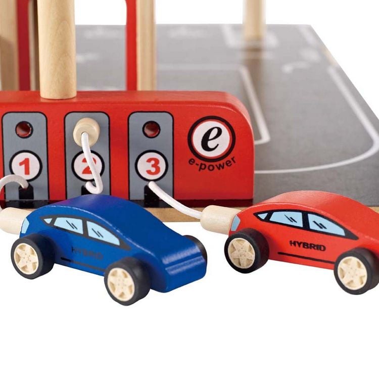 Produktbild: Hape E3002 - Parkhaus Spieleset aus Holz, ink. Autos + Hubschrauber