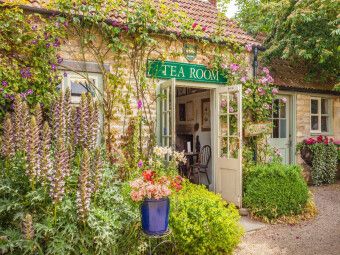 Produktbild: CALVENDO Puzzle Tea Room in Lacock in Wiltshire, England | 1000 Teile Lege-Gr&ouml;&szlig;e 64x48cm Foto-Puzzle f&uuml;r gl&uuml;ckliche Stunden