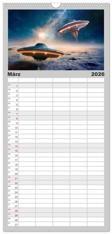 Produktbild: Familienplaner 2026 - Fliegende Untertasse - Die gro&szlig;e Fantasiereise mit 5 Spalten (Wandkalender, 21 x 45 cm) CALVENDO