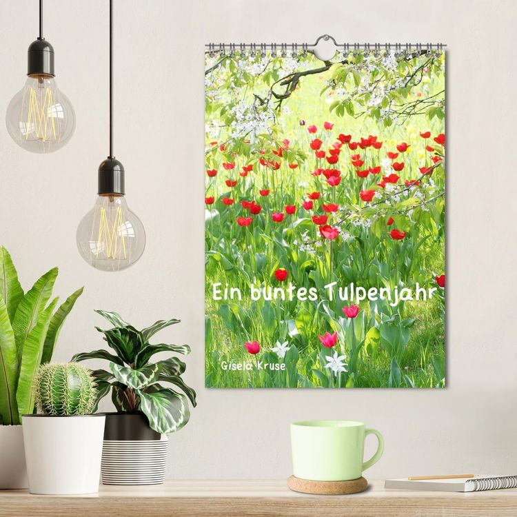 Produktbild: Ein buntes Tulpenjahr (Wandkalender 2026 DIN A4 hoch), CALVENDO Monatskalender