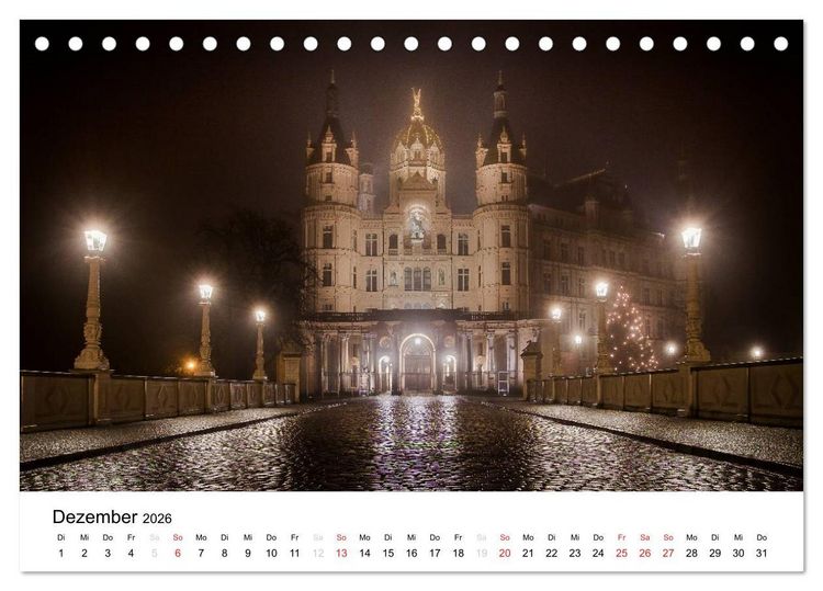 Produktbild: Schweriner M&auml;rchenschloss (Tischkalender 2026 DIN A5 quer), CALVENDO Monatskalender