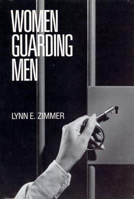 Produktbild: Women Guarding Men