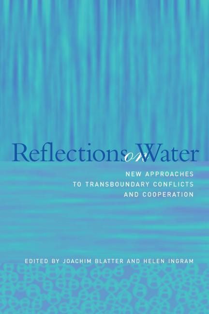 Produktbild: Reflections on Water