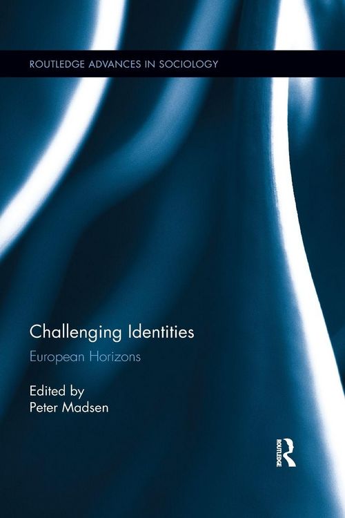 Produktbild: Challenging Identities