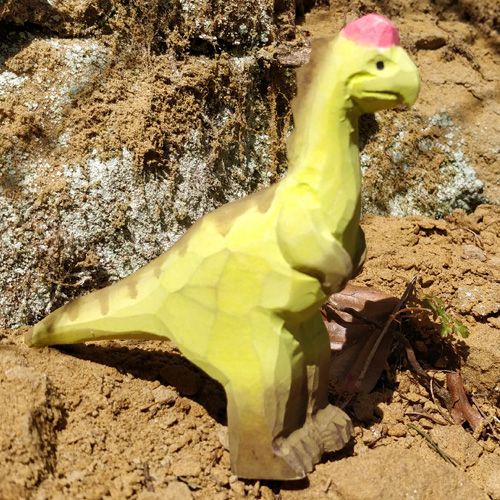 Produktbild: Wudimals A040906 - Oviraptor, Oviraptor, handgeschnitzt aus Holz