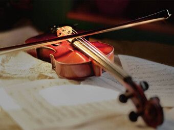 Produktbild: CALVENDO Puzzle eine Violine | 1000 Teile Lege-Gr&ouml;&szlig;e 64x48cm Foto-Puzzle f&uuml;r gl&uuml;ckliche Stunden
