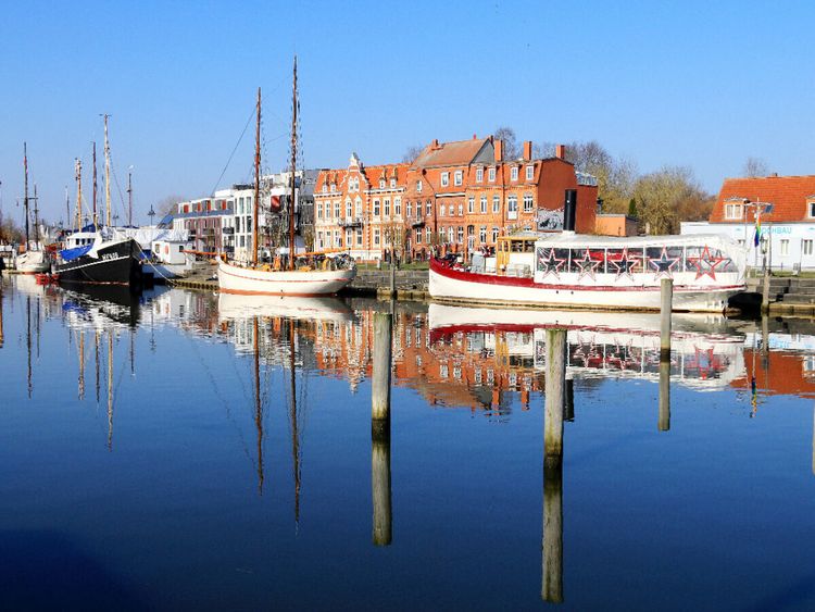 Produktbild: CALVENDO Puzzle Greifswald - Museumshafen am Ryck | 1000 Teile Lege-Gr&ouml;&szlig;e 64x48cm Foto-Puzzle f&uuml;r gl&uuml;ckliche Stunden