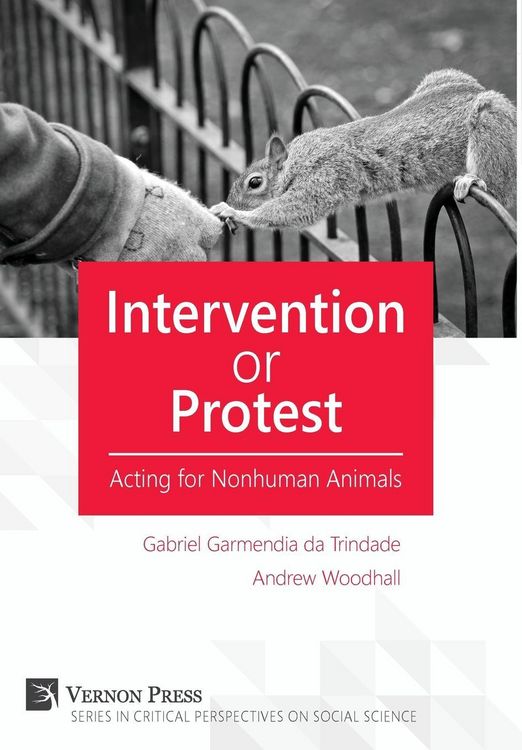Produktbild: Intervention or Protest