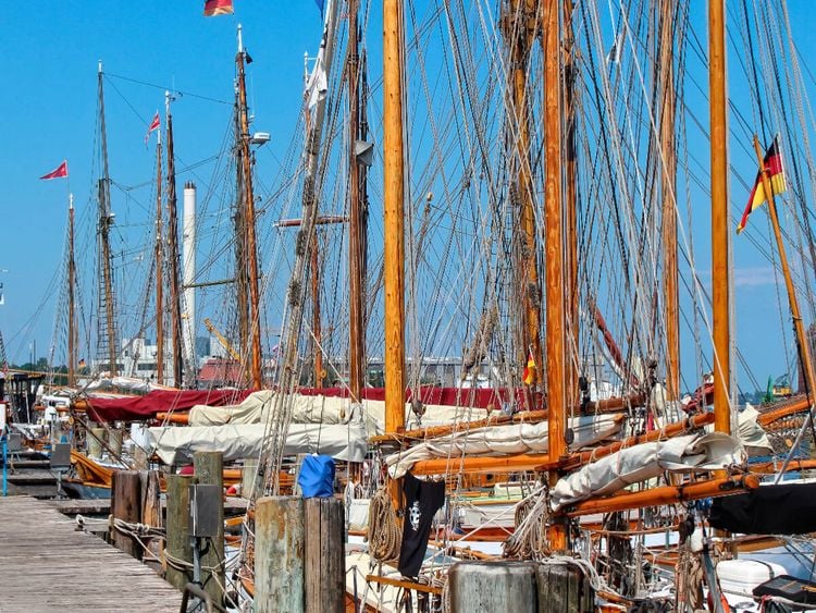 Produktbild: CALVENDO Puzzle Flensburg, Hafen | 1000 Teile Lege-Gr&ouml;&szlig;e 64x48cm Foto-Puzzle f&uuml;r gl&uuml;ckliche Stunden