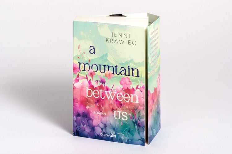 Produktbild: A Mountain Between Us