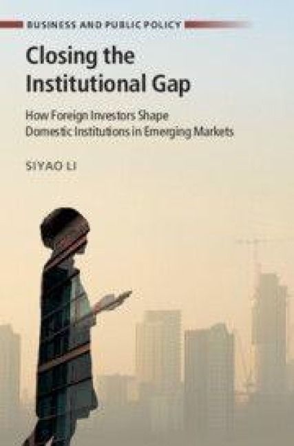 Produktbild: Closing the Institutional Gap