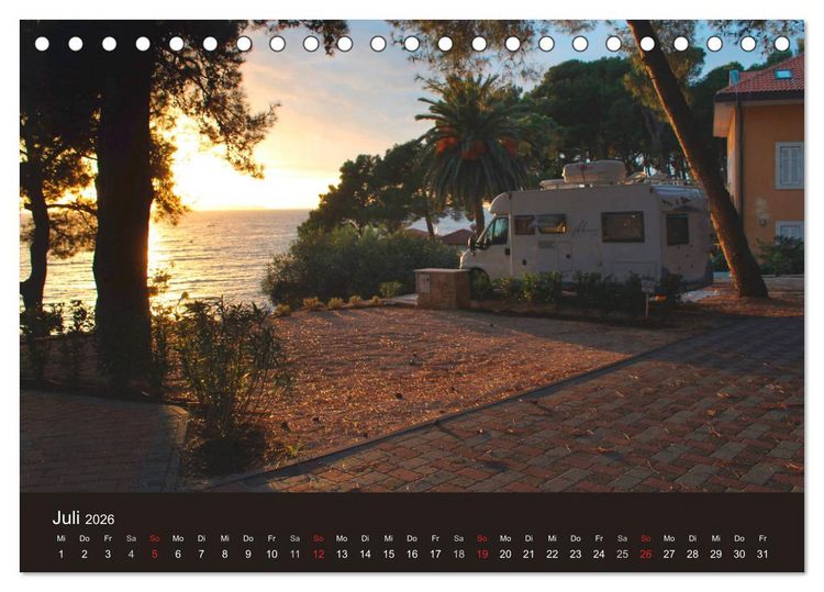 Produktbild: Wohnmobil-Reisen (Tischkalender 2026 DIN A5 quer), CALVENDO Monatskalender