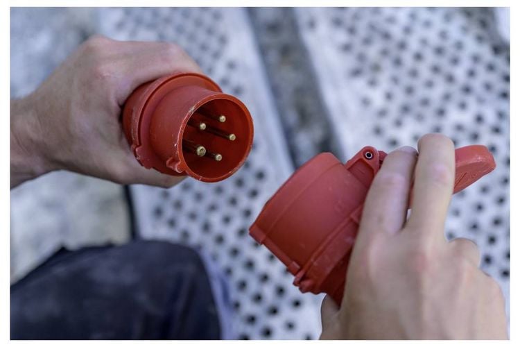 Produktbild: Brennenstuhl 1167320250 Strom Verl&auml;ngerungskabel 16 A Schwarz 25.00 m H07RN-F 5G 6 mm&sup2;