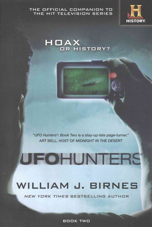Produktbild: Birnes, W: UFO Hunters