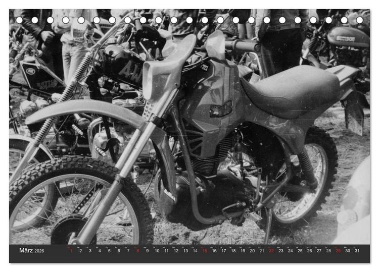 Produktbild: east Rider - Biker und Bikes aus der DDR (Tischkalender 2026 DIN A5 quer), CALVENDO Monatskalender
