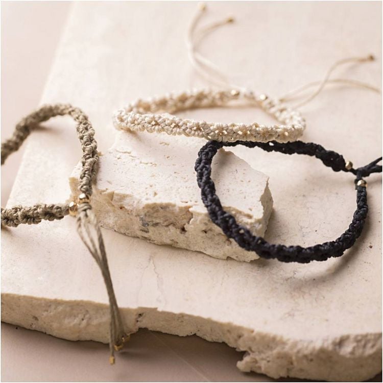 Produktbild: Creativ Company DIY Sets Macram&eacute; Mini Kreativ Set Macram&eacute;, Schwarz, Olivbraun, Beige, Armband, Kreativ Box