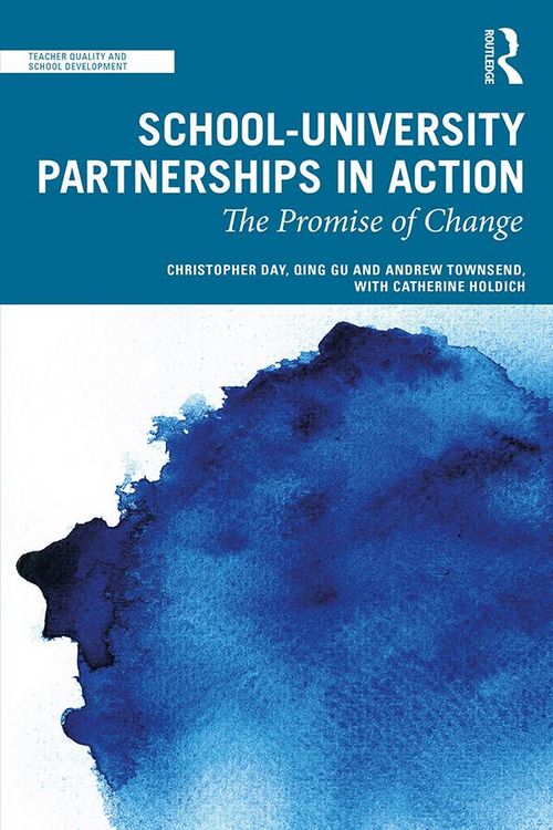 Produktbild: School-University Partnerships in Action