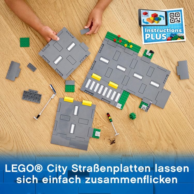 Produktbild: LEGO City 60304 Stra&szlig;enkreuzung mit Ampeln, im Dunkeln leuchtende Steine