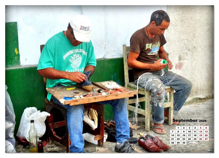 Produktbild: Zapateros - Schuhmacher in Havanna (hochwertiger Premium Wandkalender 2026 DIN A2 quer), Kunstdruck in Hochglanz