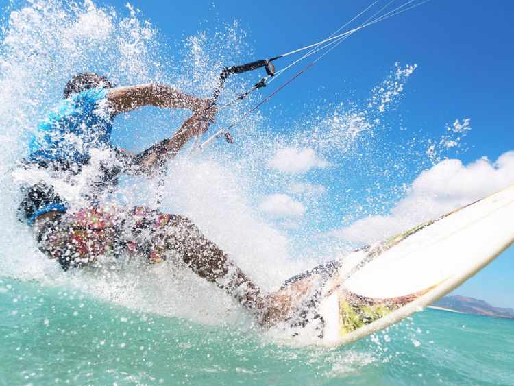 Produktbild: CALVENDO Puzzle Kitesurfer in der sch&auml;umenden Gischt. | 1000 Teile Lege-Gr&ouml;&szlig;e 64x48cm Foto-Puzzle f&uuml;r gl&uuml;ckliche Stunden