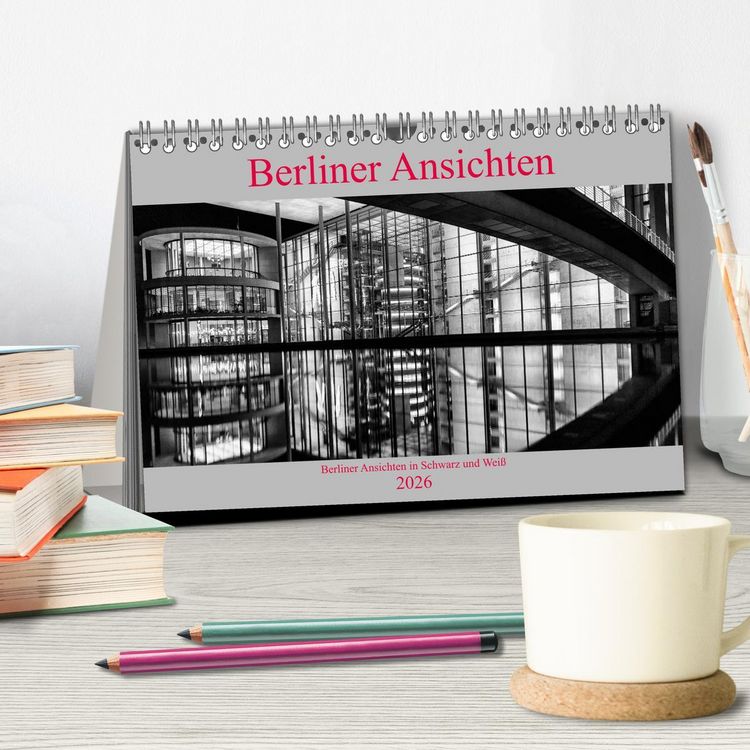 Produktbild: Berliner Ansichten in Schwarz und Wei&szlig; (Tischkalender 2026 DIN A5 quer), CALVENDO Monatskalender