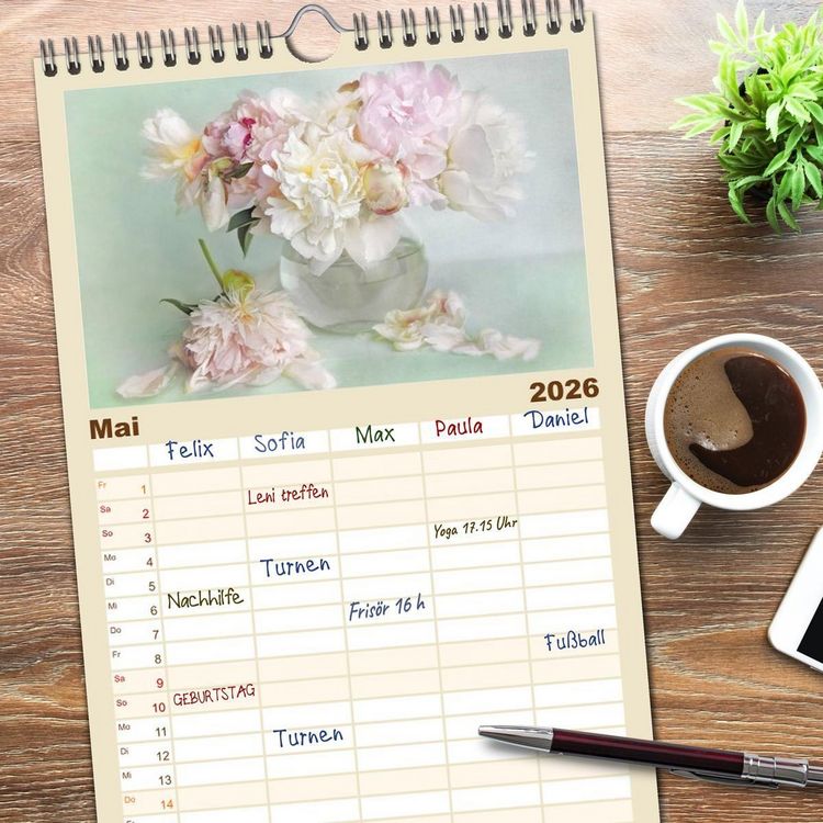 Produktbild: Familienplaner 2026 - Kleine Bl&uuml;tenwunder mit 5 Spalten (Wandkalender, 21 x 45 cm) CALVENDO