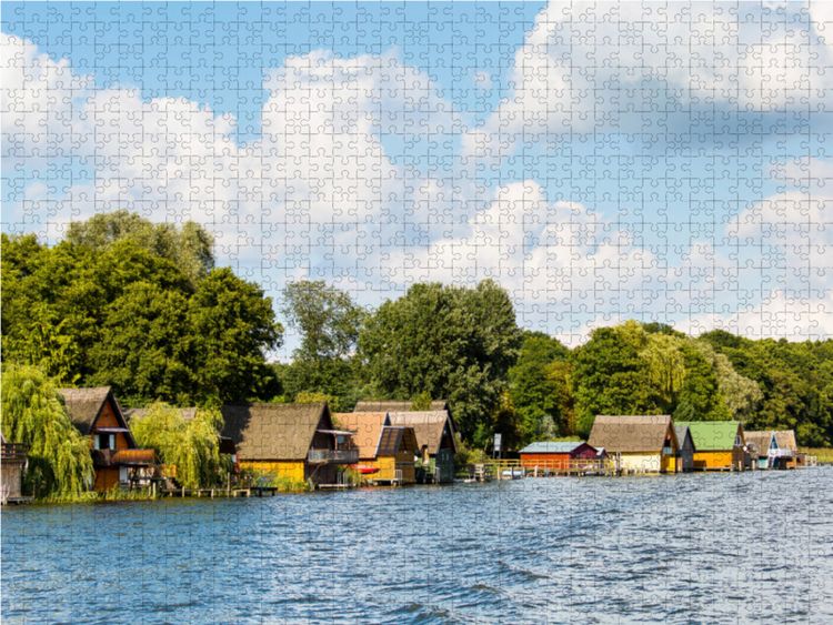 Produktbild: CALVENDO Puzzle Bootsh&auml;user an der Mecklenburgischen Seenplatte | 1000 Teile Lege-Gr&ouml;&szlig;e 64x48cm Foto-Puzzle f&uuml;r gl&uuml;ckliche Stunden