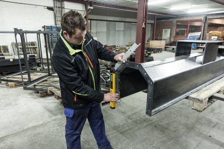 Produktbild: Stabila TECH 700 DA 18903 Digitaler Winkelmesser 450 mm
