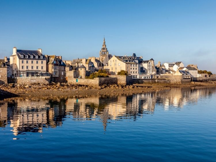 Produktbild: CALVENDO Puzzle Die Altstadt von Roscoff in der Bretagne, Frankreich | 1000 Teile Lege-Gr&ouml;&szlig;e 64x48cm Foto-Puzzle f&uuml;r gl&uuml;ckliche Stunden