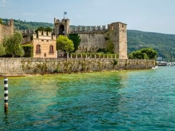 Produktbild: CALVENDO Puzzle TORRI DEL BENACO Skaligerburg | 1000 Teile Lege-Gr&ouml;&szlig;e 64x48cm Foto-Puzzle f&uuml;r gl&uuml;ckliche Stunden