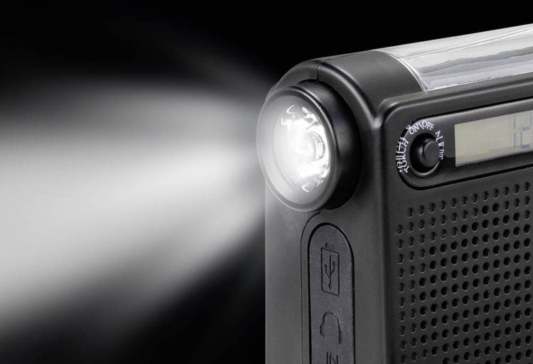 Renkforce RF-CR-200 Kofferradio UKW, MW, KW Notfallradio wiederaufladbar, Solarpanel, Handkurbel, Weckfunktion, Taschenlampe Schwarz