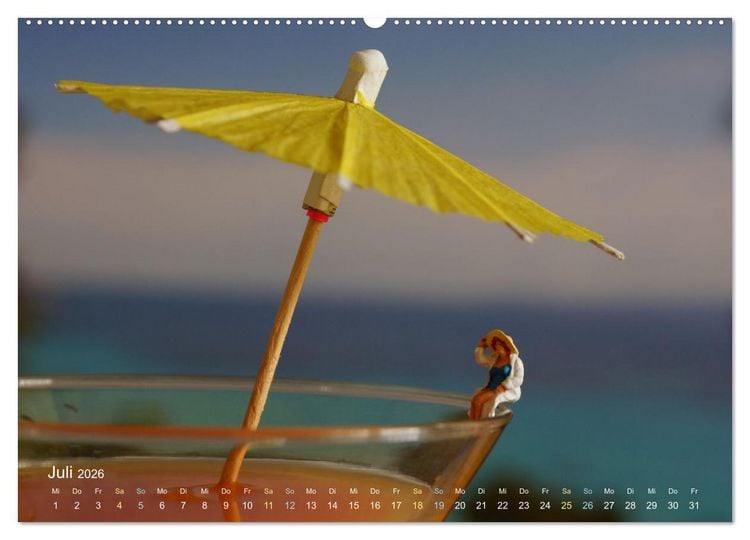 Produktbild: Das geheime Leben von Miniatur-Figuren (hochwertiger Premium Wandkalender 2026 DIN A2 quer), Kunstdruck in Hochglanz