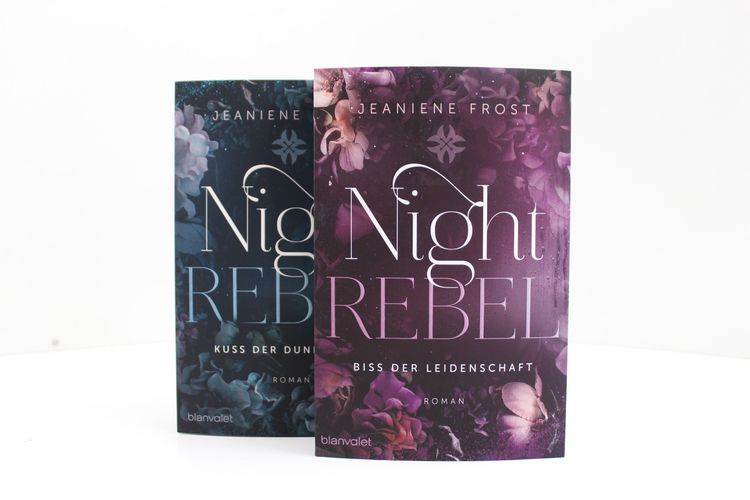 Produktbild: Night Rebel 1 - Kuss der Dunkelheit