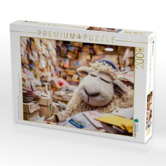 Produktbild: CALVENDO Puzzle Schaf schl&auml;ft friedlich im Paketzentrum Regal | 2000 Teile Lege-Gr&ouml;&szlig;e 90x67cm Foto-Puzzle f&uuml;r gl&uuml;ckliche Stunden