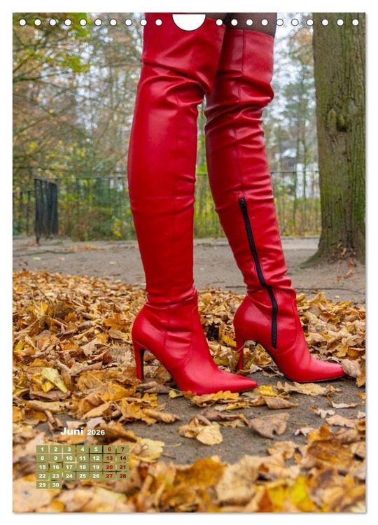 Produktbild: Stiefel und High Heels im Herbst (Wandkalender 2026 DIN A4 hoch), CALVENDO Monatskalender