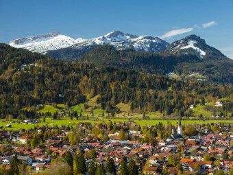 Produktbild: CALVENDO Puzzle Oberstdorf | 1000 Teile Lege-Gr&ouml;&szlig;e 64x48cm Foto-Puzzle f&uuml;r gl&uuml;ckliche Stunden
