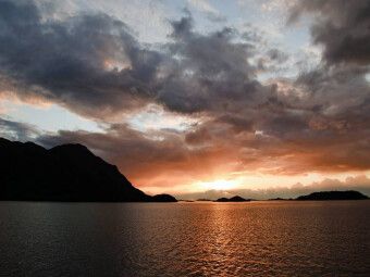 Produktbild: CALVENDO Puzzle Sonnuntergang in Norwegen | 1000 Teile Lege-Gr&ouml;&szlig;e 64 &times; 48 cm Foto-Puzzle f&uuml;r gl&uuml;ckliche Stunden