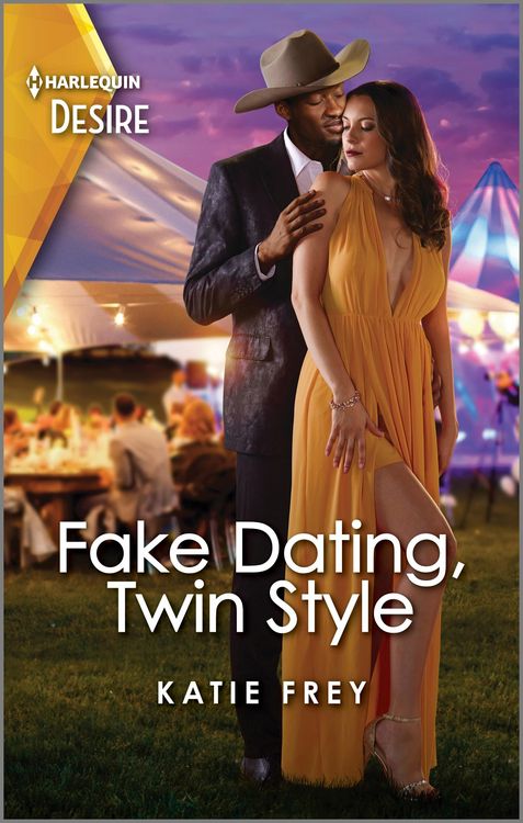 Produktbild: Fake Dating, Twin Style