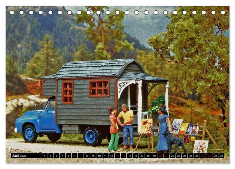 Produktbild: Miniaturwelten des Campings (Tischkalender 2026 DIN A5 quer), CALVENDO Monatskalender