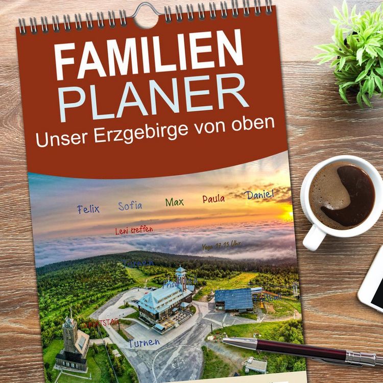 Produktbild: Familienplaner 2026 - Unser Erzgebirge von oben mit 5 Spalten (Wandkalender, 21 x 45 cm) CALVENDO