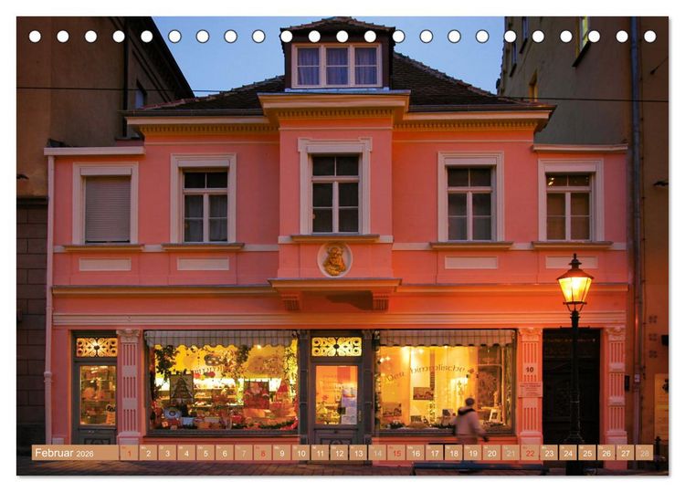 Produktbild: Augsburg &ndash; ein bisschen anders (Tischkalender 2026 DIN A5 quer), CALVENDO Monatskalender