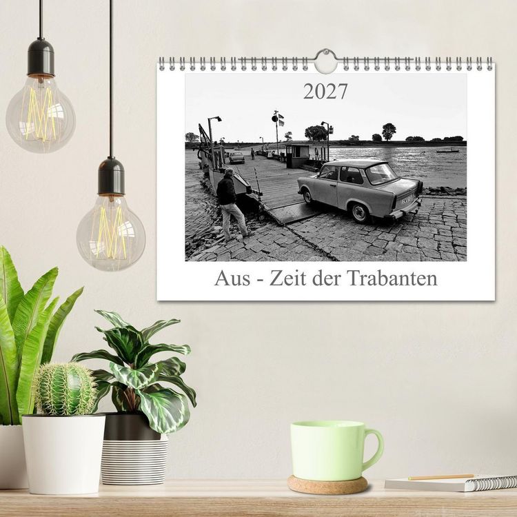 Produktbild: Aus - Zeit der Trabanten (Wandkalender 2027 DIN A4 quer), CALVENDO Monatskalender