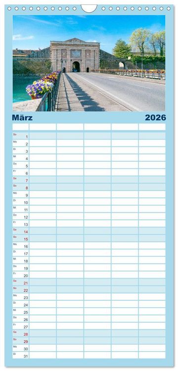Produktbild: Familienplaner 2026 - Traumziel am Gardasee. Peschiera del Garda mit 5 Spalten (Wandkalender, 21 x 45 cm) CALVENDO
