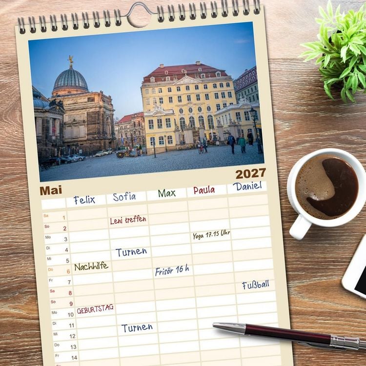 Produktbild: Familienplaner 2027 - Dresden - Sachsens Perle an der Elbe mit 5 Spalten (Wandkalender, 21 x 45 cm) CALVENDO