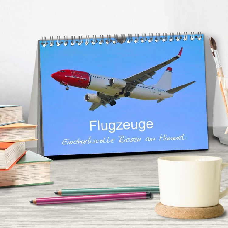 Produktbild: Flugzeuge - Eindrucksvolle Riesen am Himmel (Tischkalender 2026 DIN A5 quer), CALVENDO Monatskalender